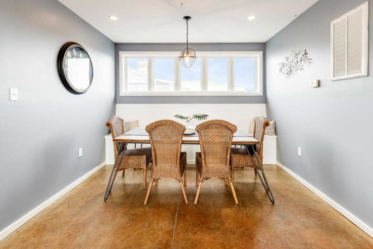 Walk Score 90!!-Historic Downtown District-2 Blocks To Famous Forsyth Park- Huge Private Patio-Private Parking سافانا المظهر الخارجي الصورة